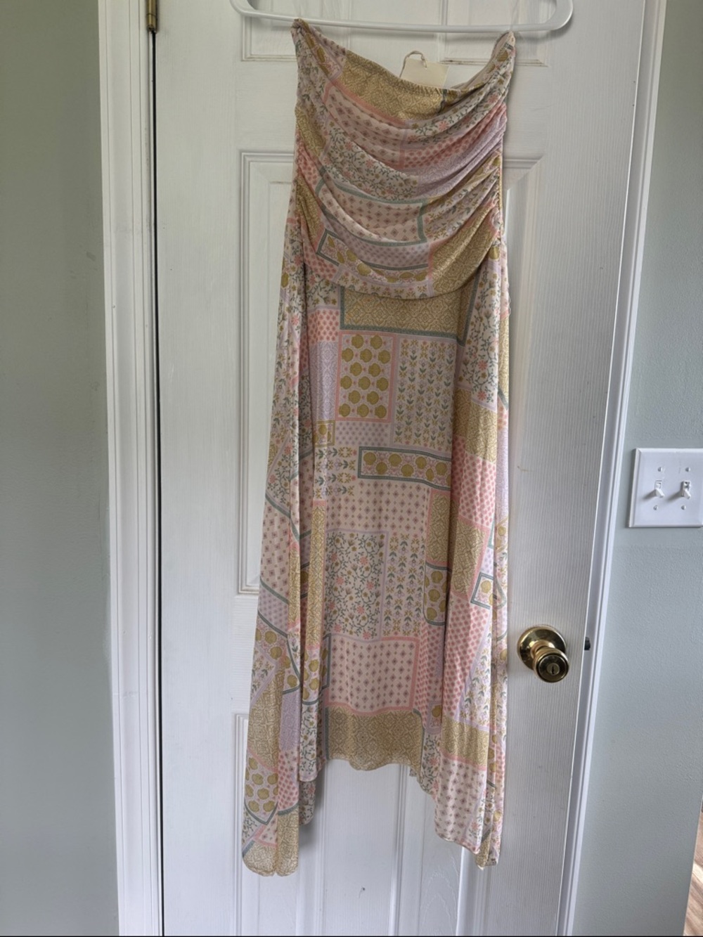 See You Monday Pastel Floral Sleeveless Dress. NWT. Size Medium.
